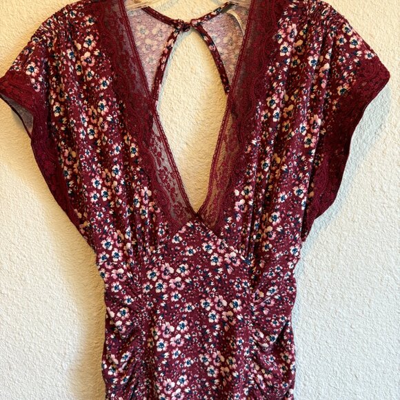 Free People Sweet Talker Floral 90s MinI Dress In Merlot - Picture 4 of 11